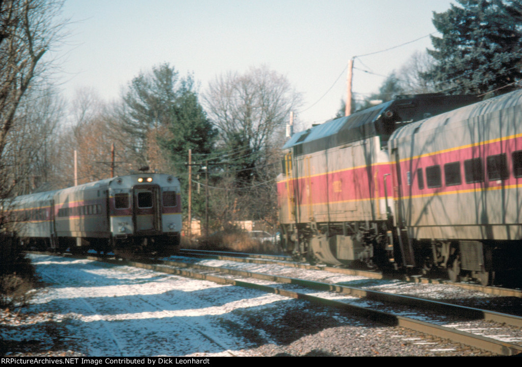 MBTA 1639 and 1002